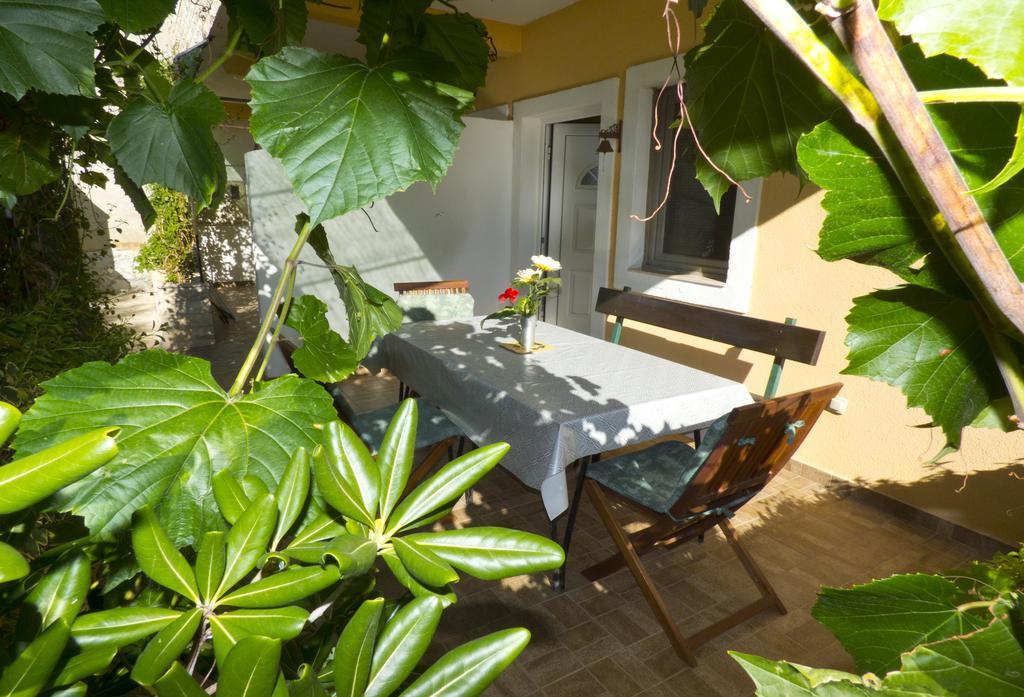 Apartments Plaza Ivan Dolac Room photo